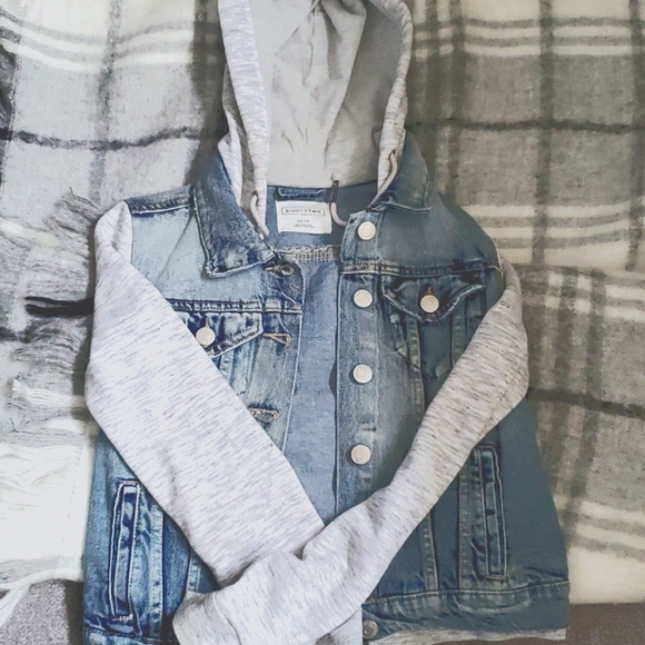 Jacket - Picture 1 of 1